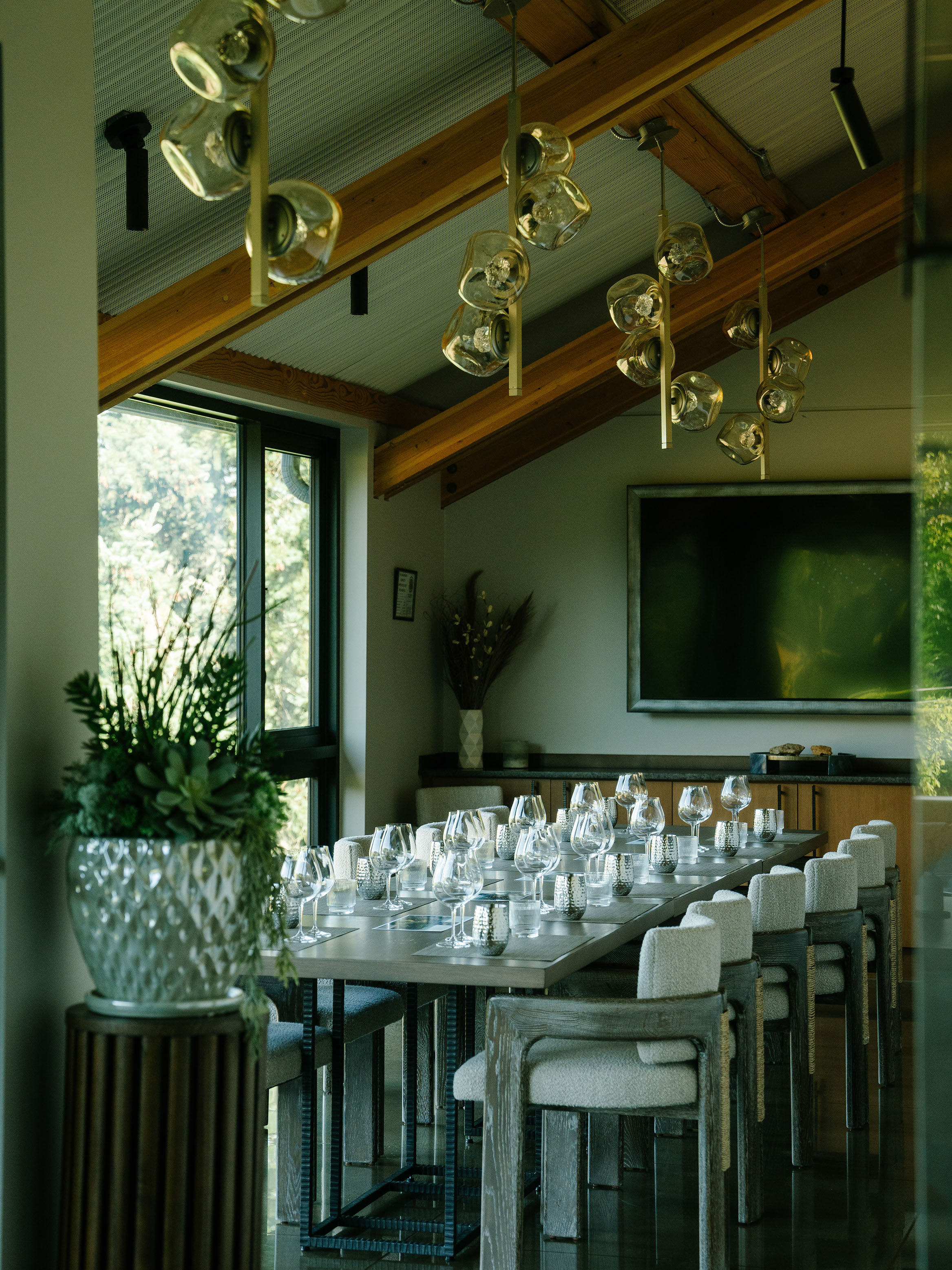 Overlook Room at WillaKenzie Estate